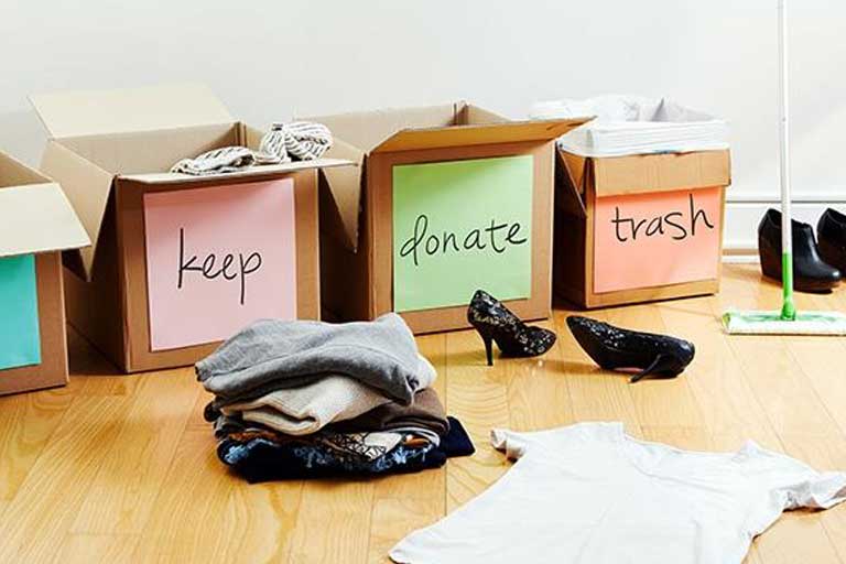 Decluttering Before the Holidays